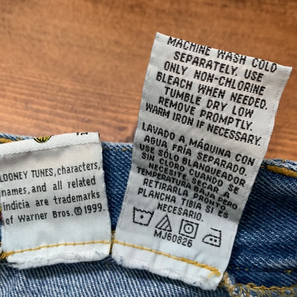 Vintage looney tune tweety girls Jean shorts size 8 - Picture 7 of 7